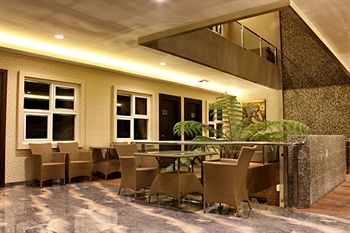 De'Corner Guest House Malang Exterior foto